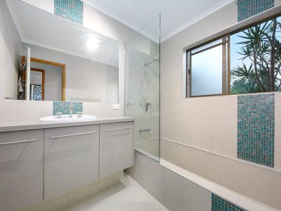 24 Outlook Drive, Tewantin