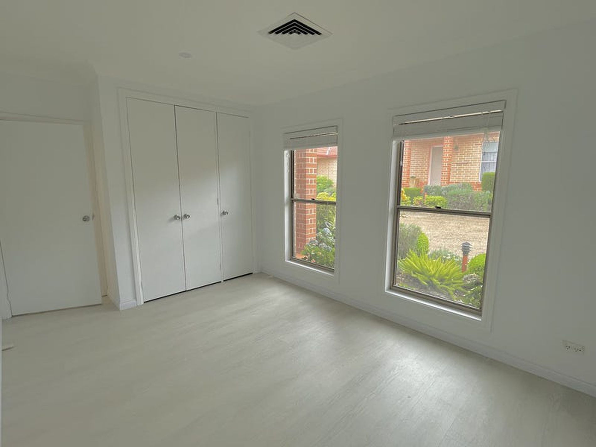 2 / 31-33 Clermont Avenue, Ryde