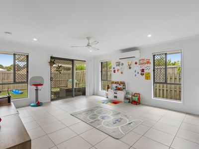 6 Fernwood Road, Morayfield