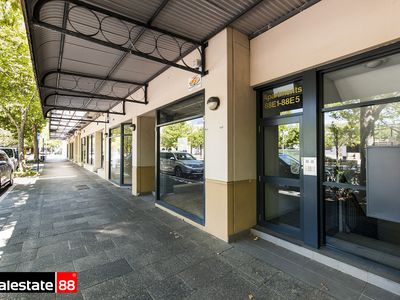 E5 (13)  /  88 Royal Street, East Perth