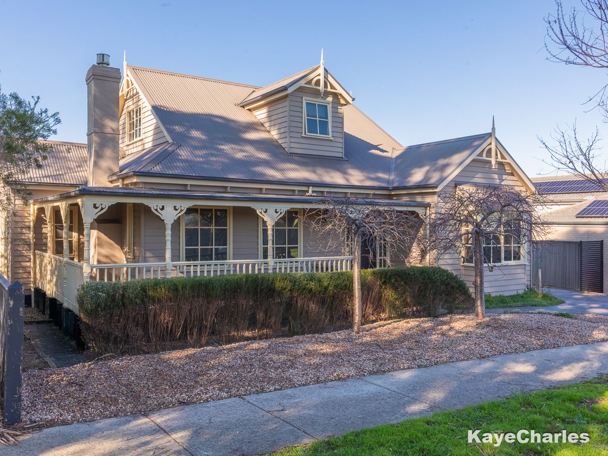 10 Alice Court, Officer