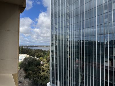 102/2 Sherwood Court, Perth