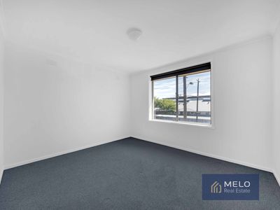 6 / 393 Barkly Street, Footscray