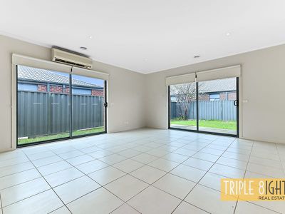 27 Elderberry Way, Pakenham