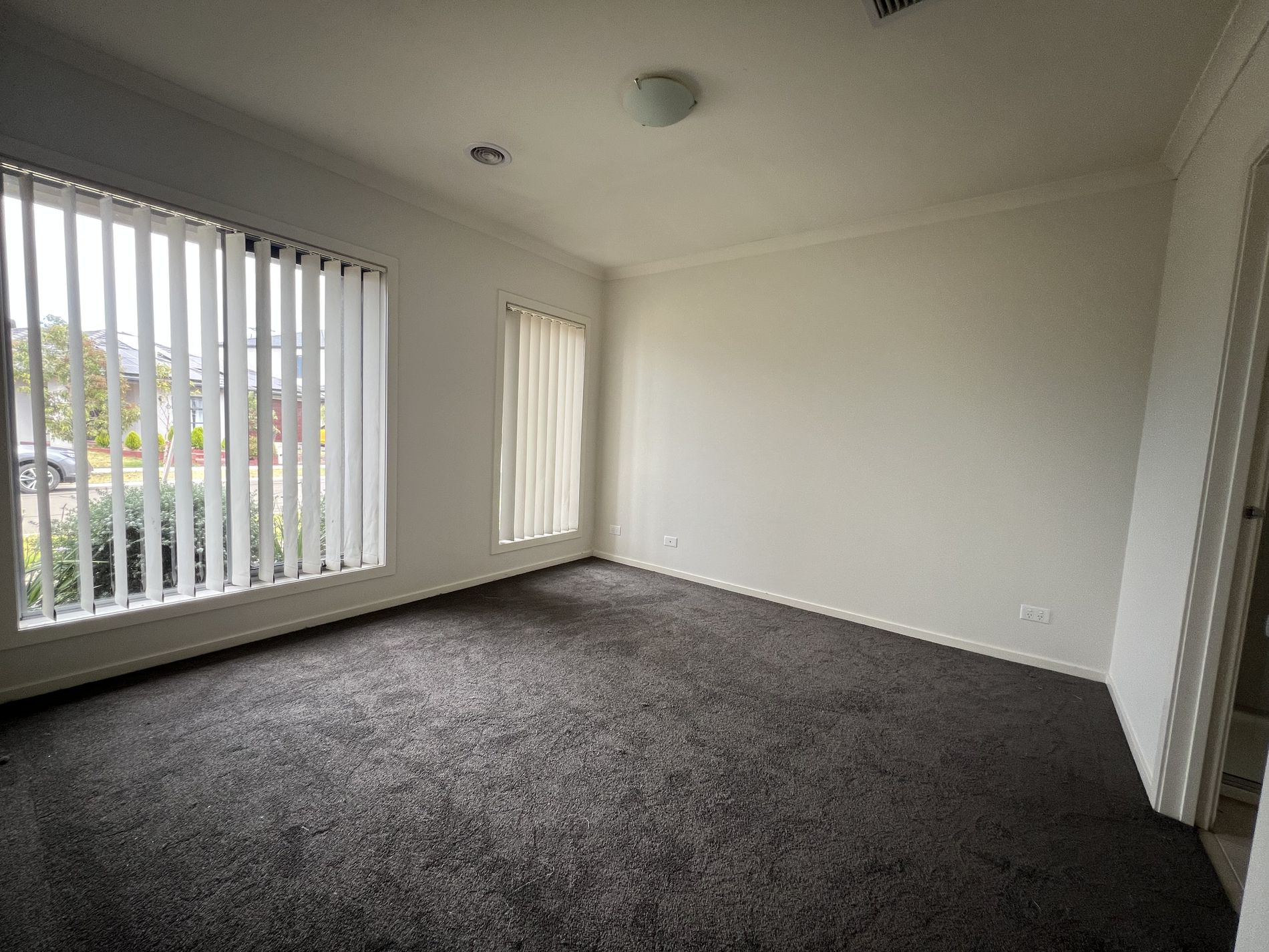 15 Dusty Drive, Point Cook