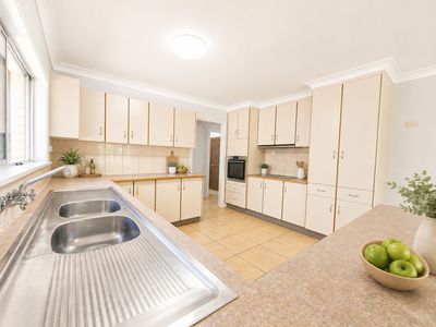 35 Holm Street, Atherton