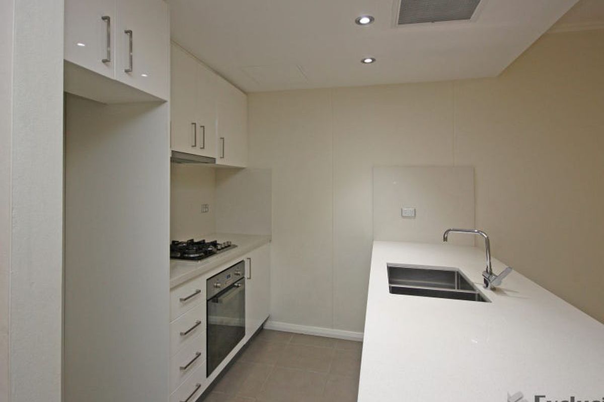 36 / 38 Shoreline Drive, Rhodes