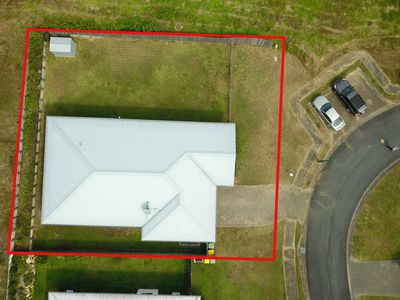16 Companion Way, Cannonvale