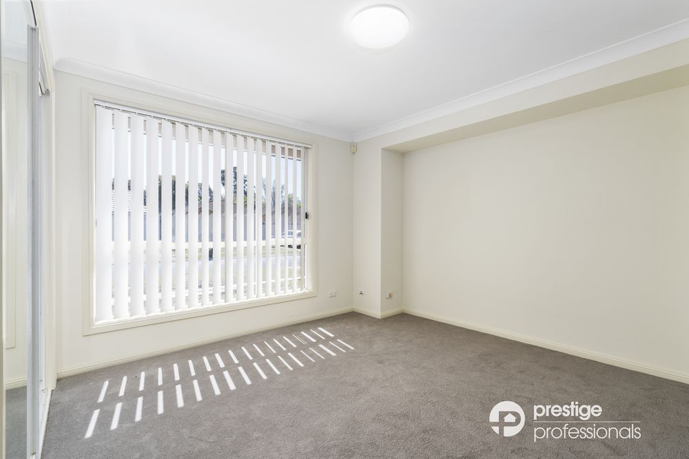 4 Derwent Court, Wattle Grove
