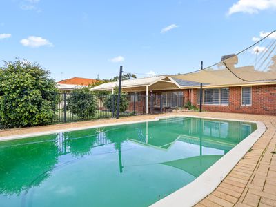 14 Keenan Way, Winthrop
