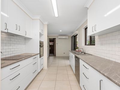 75 Yolanda Drive, Annandale
