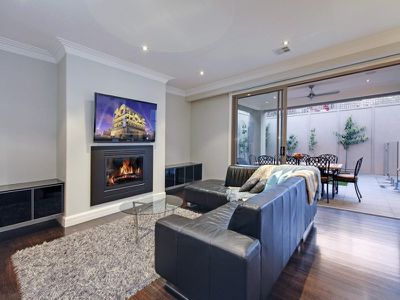 1 Childers Street, Kew