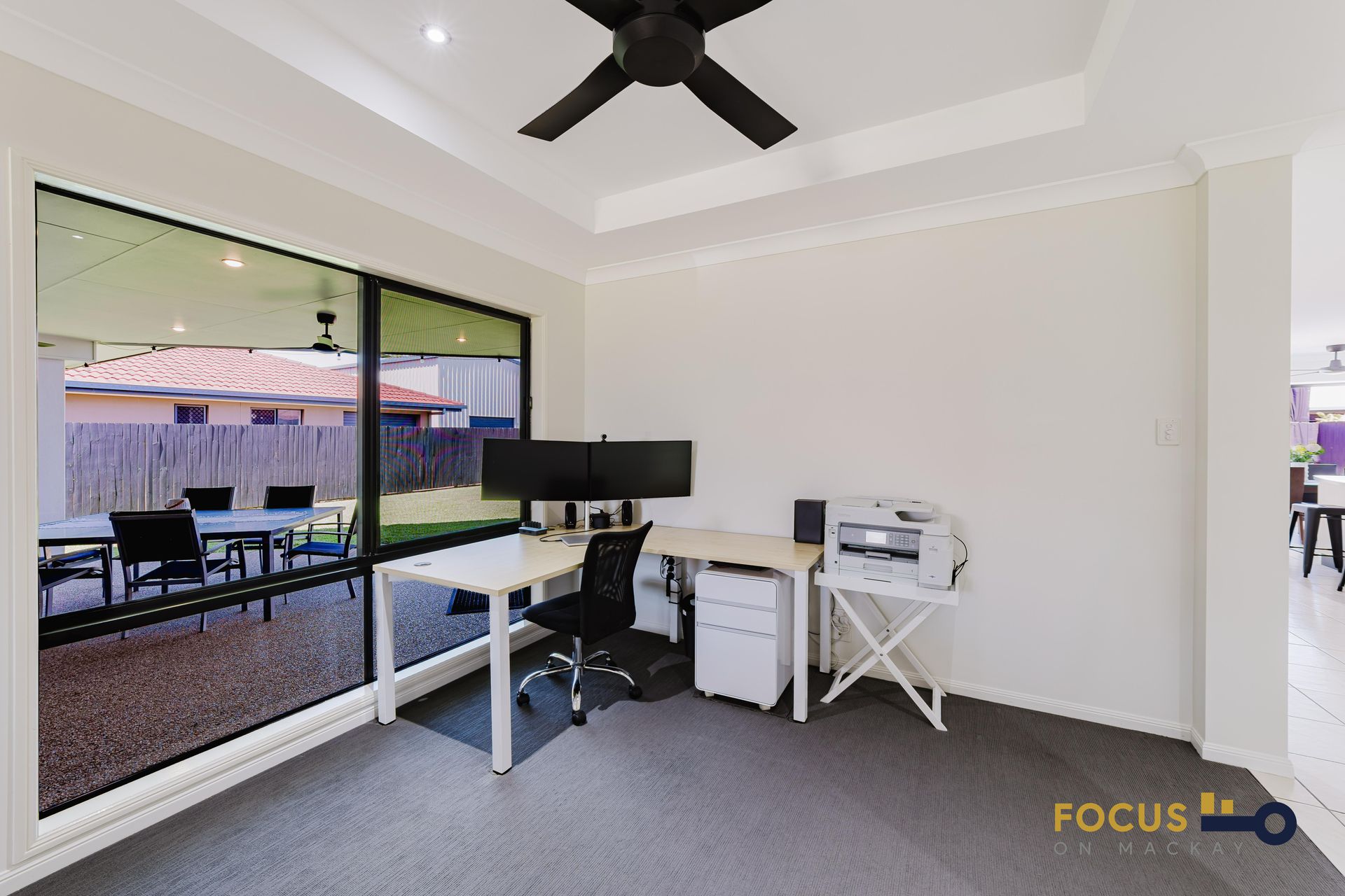 15 Centennial Drive, Glenella