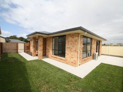 2 / 11 Isabelle Court, Wynyard