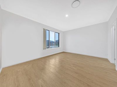 4 Kenora Way, Mickleham