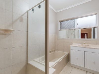 74 Oleander Drive, St Albans