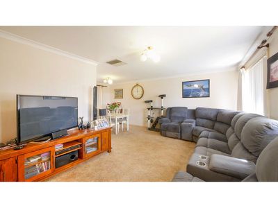 139 Birch Avenue, Dubbo