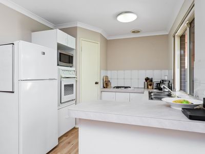 2/50 Ramsdale Street, Doubleview