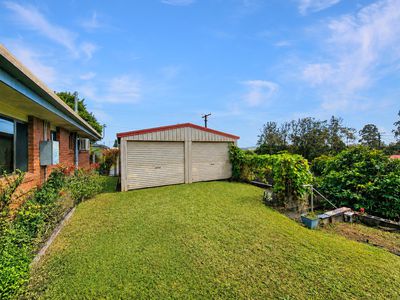 12-14 Putt Street, Atherton