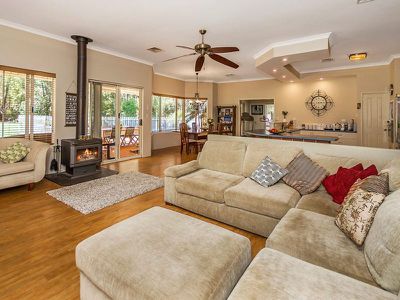 31 Oak Way , Baldivis