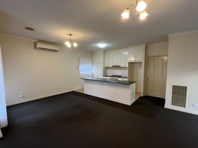 1 / 3 Apex Avenue, Belmont