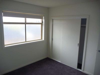 77 Central Park Avenue, Point Cook