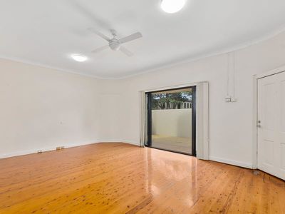 42 Greenacre Road, Wollongong