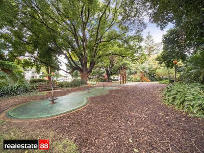 2 / 135 Carr Street, West Perth