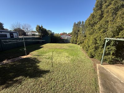 22 Weston Street, Parkes