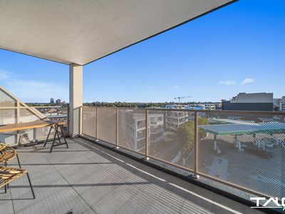 401 / 147 Great Western Highway, Mays Hill