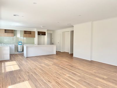 4 Akroydon Street, Werribee