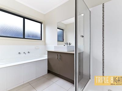 27 Elderberry Way, Pakenham