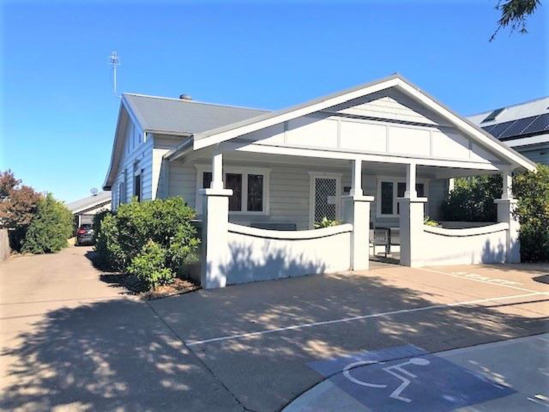 1 / 143 Princes Highway, Milton