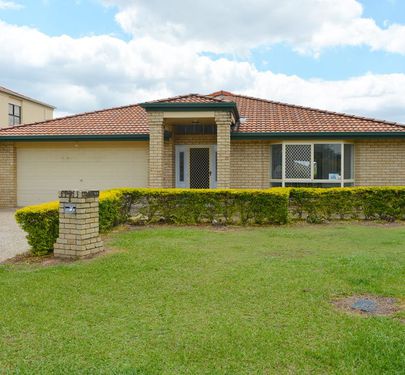 7 Gleneagles Crescent, Oxley