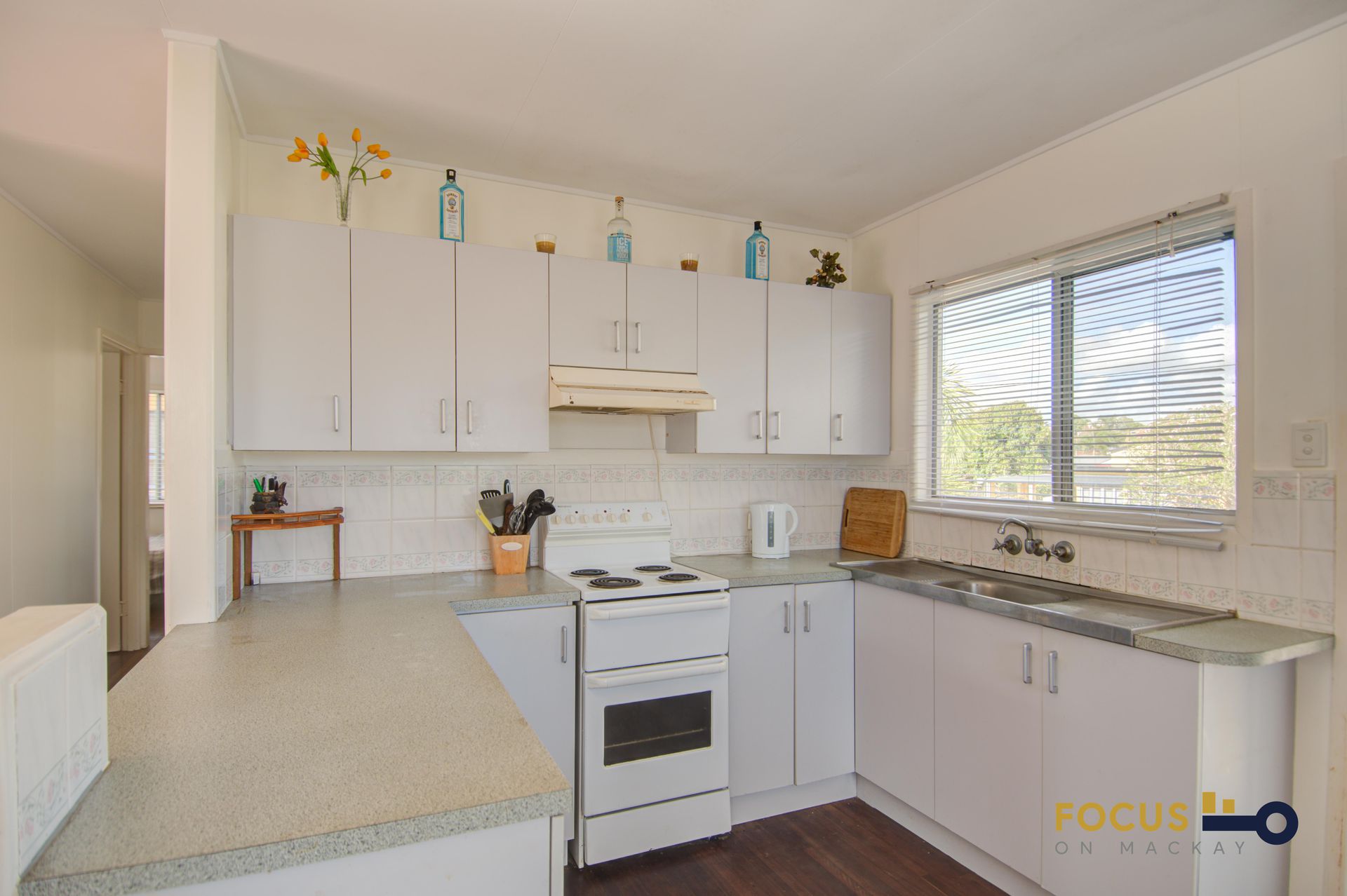 18 Owen Jenkins Drive, Sarina Beach