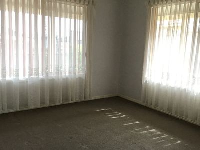 2 / 11 Cliff Avenue, Barrack Point