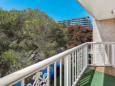 4 / 13 Bank Street, Wollongong