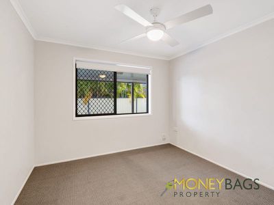 11 Knightsbridge Crescent, Rochedale South