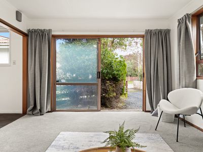 B / 352 Pine Hill Road, Liberton