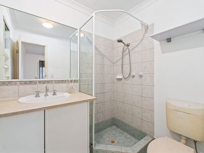 68 Pennlake Drive, Spearwood