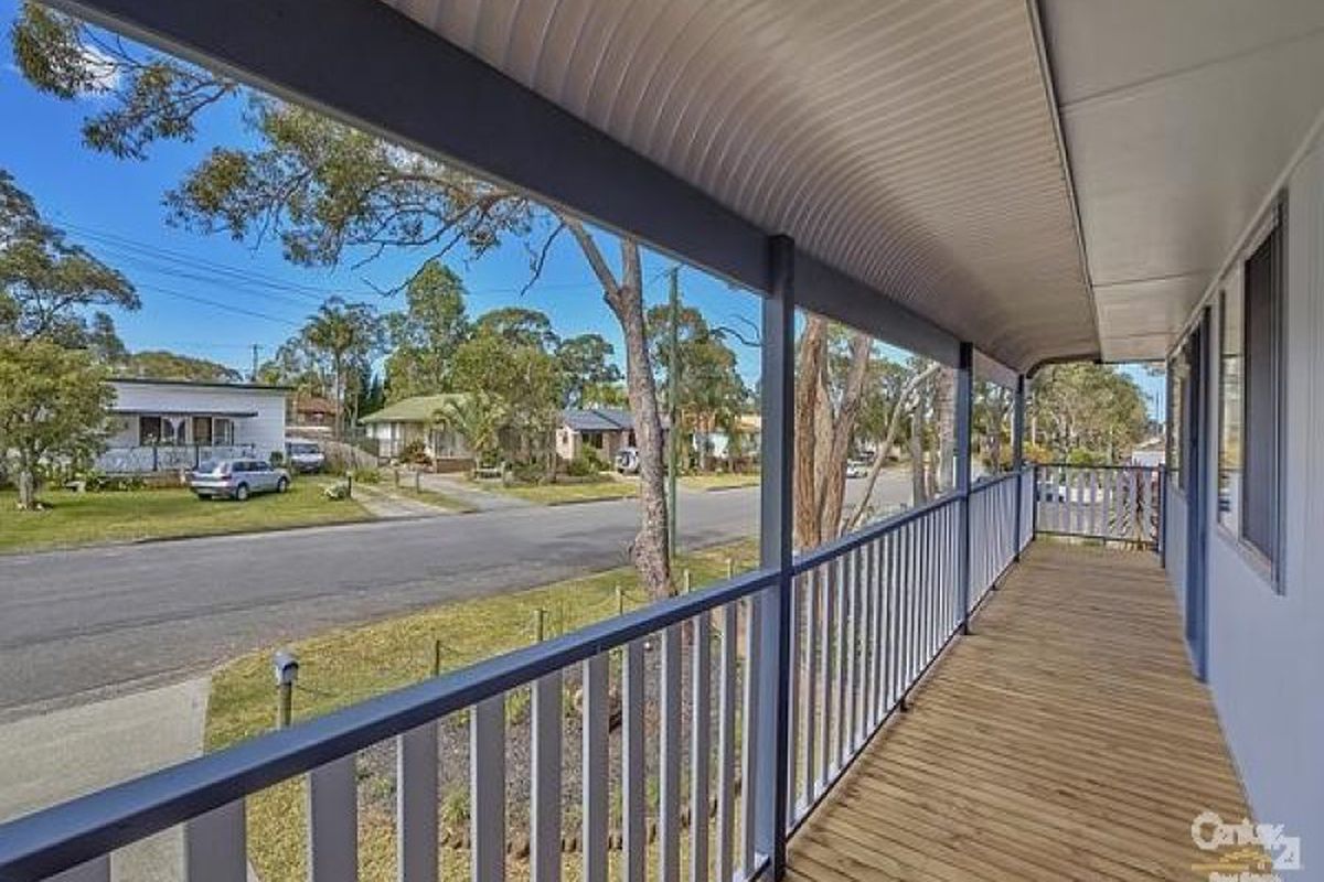 54 Kawana Avenue, Blue Haven