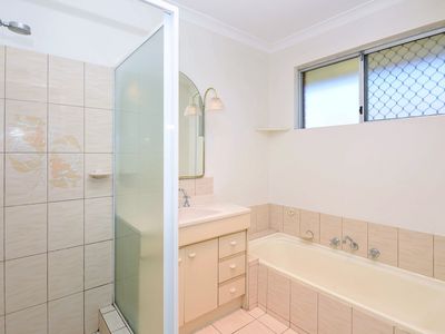 28 Parkway Road, Bibra Lake