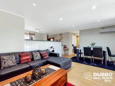 1 / 10 Sturt Circle, Dubbo