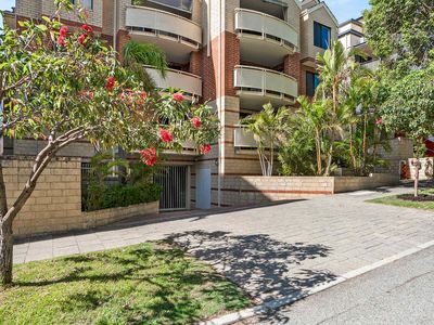 4 / 30 Bronte Street, East Perth