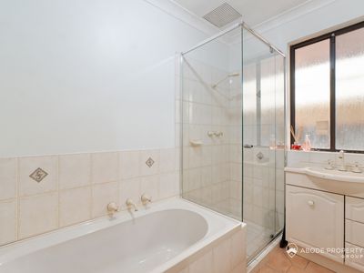 27 Drummer Way, Heathridge