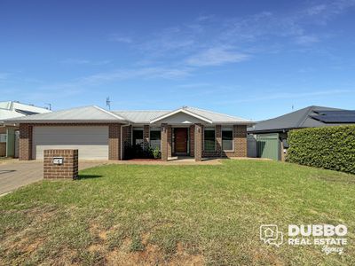 3 Brook Court, Dubbo