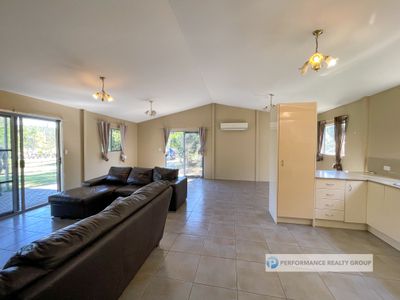 7A Heritage Drive North, Mount Nathan