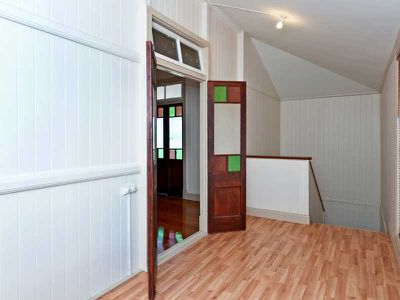 9A Queen Street, Newtown