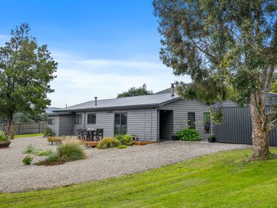 572 Woodbridge Hill Road, Gardners Bay