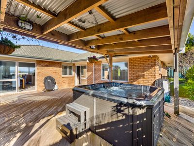 7 Omana Avenue, Shelly Beach, Helensville